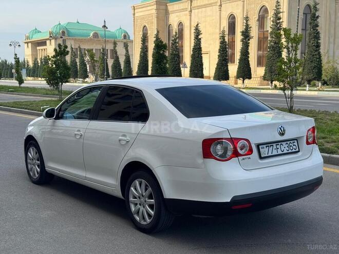 Volkswagen Jetta 2010, 225,748 km - 1.6 л - Sumqayıt
