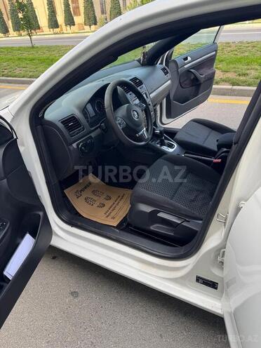 Volkswagen Jetta 2010, 225,748 km - 1.6 л - Sumqayıt