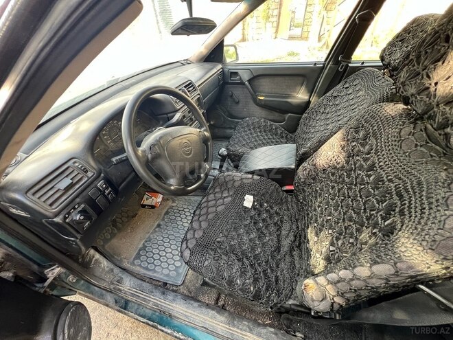 Opel Vectra 1994, 311,000 km - 2.0 l - Bakı