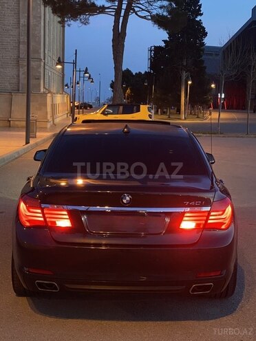 BMW 740 2009, 298,000 km - 3.0 l - Bakı