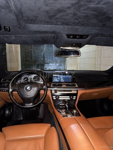 BMW 740 2009, 298,000 km - 3.0 l - Bakı