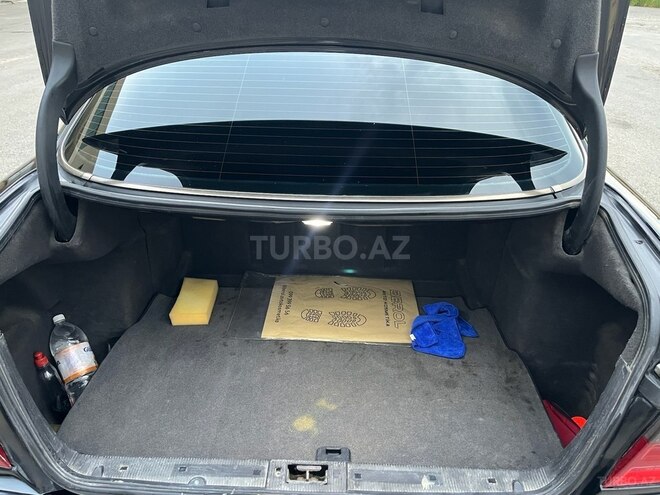 Mercedes E 240 1998, 398,000 km - 2.4 l - Salyan