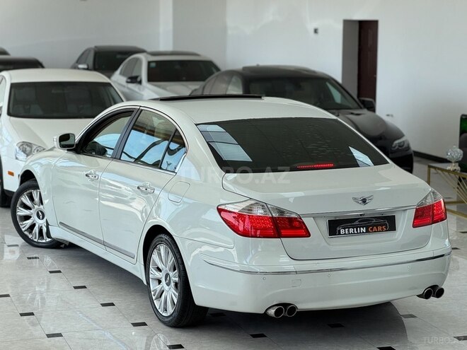 Hyundai Genesis-7