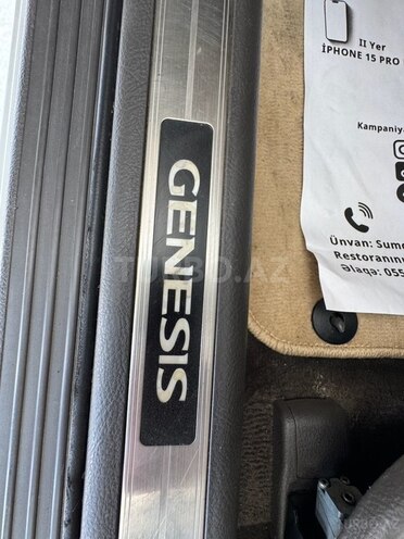 Hyundai Genesis-35