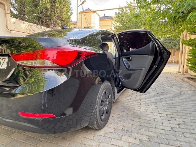 Hyundai Elantra 2015, 109,435 km - 1.8 л - Bakı
