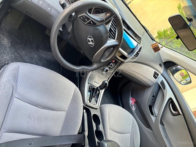 Hyundai Elantra 2015, 109,435 km - 1.8 л - Bakı