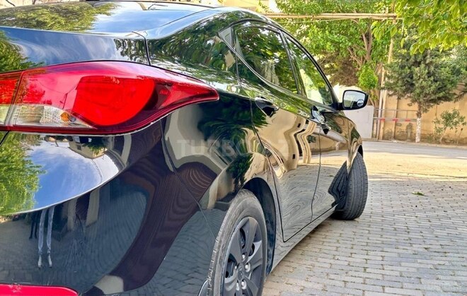 Hyundai Elantra 2015, 109,435 km - 1.8 л - Bakı