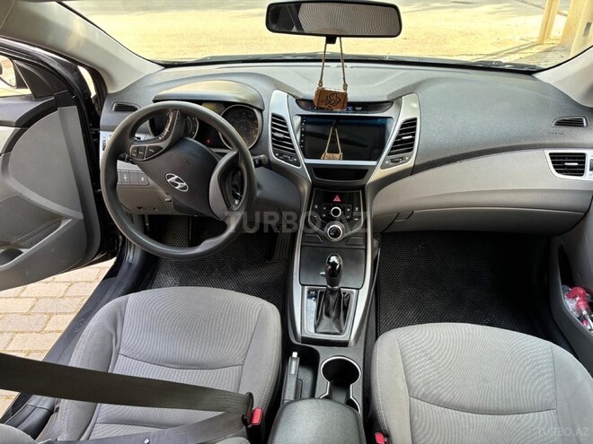 Hyundai Elantra 2015, 109,435 km - 1.8 л - Bakı