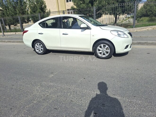 Nissan Sunny 2013, 373,280 km - 1.5 l - Bakı