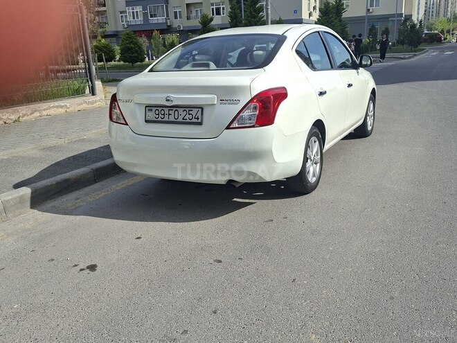 Nissan Sunny 2013, 373,280 km - 1.5 l - Bakı