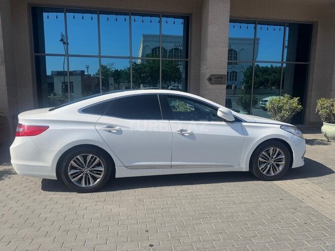 Hyundai Grandeur 2015, 262,203 km - 2.2 л - Bakı