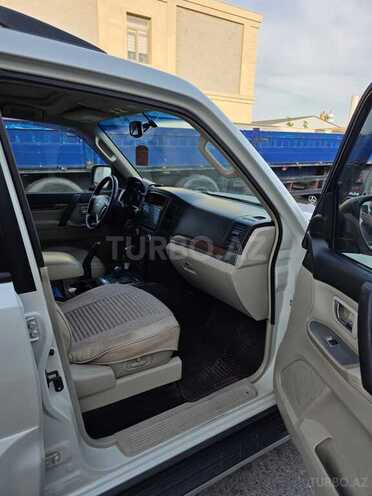 Mitsubishi Pajero 2007, 266,000 km - 3.8 l - Bakı