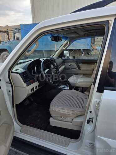 Mitsubishi Pajero 2007, 266,000 km - 3.8 l - Bakı