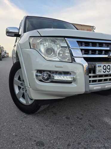 Mitsubishi Pajero 2007, 266,000 km - 3.8 l - Bakı