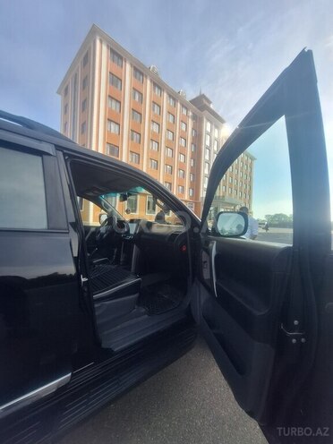 Toyota Land Cruiser Prado 2010, 292,000 km - 2.7 l - Xudat