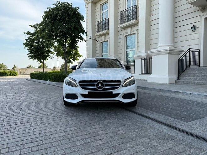Mercedes C 220 d 4MATIC 2017, 210,000 km - 2.2 l - Bakı