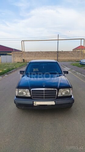 Mercedes E 230 1994, 457,000 km - 2.3 л - Bakı