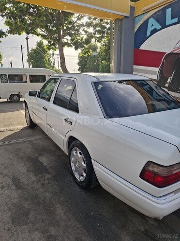 Mercedes E 220 1994, 800,000 km - 2.2 l - Gəncə