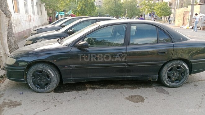 Opel Omega 1994, 252,456 km - 2.5 л - Sumqayıt