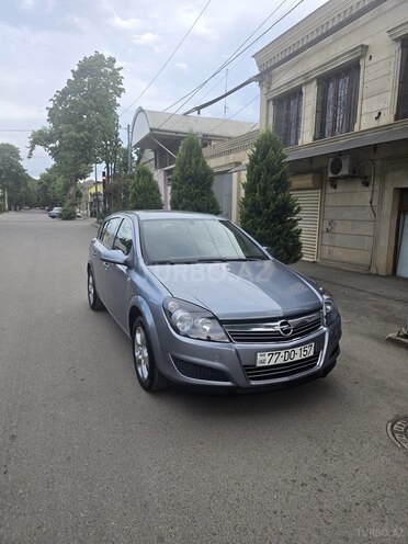 Opel Astra 2010, 235,000 km - 1.3 l - Gəncə