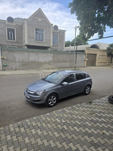 Opel Astra 2010, 235,000 km - 1.3 l - Gəncə