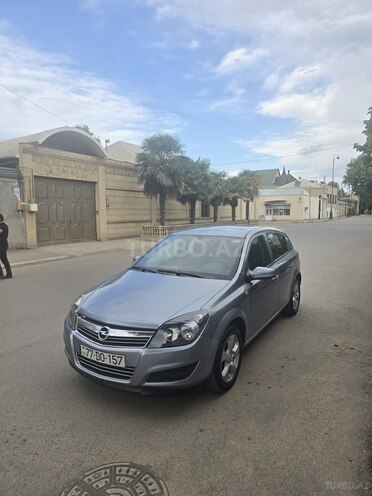Opel Astra 2010, 235,000 km - 1.3 l - Gəncə