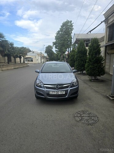 Opel Astra 2010, 235,000 km - 1.3 l - Gəncə