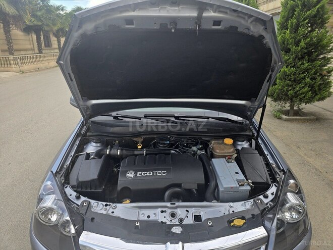 Opel Astra 2010, 235,000 km - 1.3 l - Gəncə