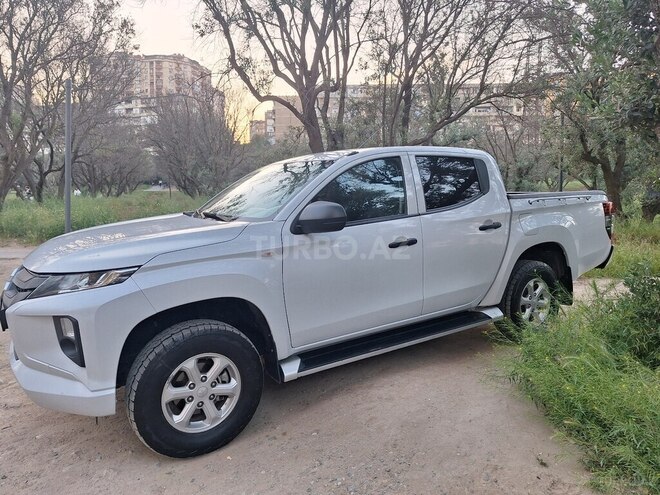 Mitsubishi L200 2022, 94,000 km - 2.4 l - Bakı