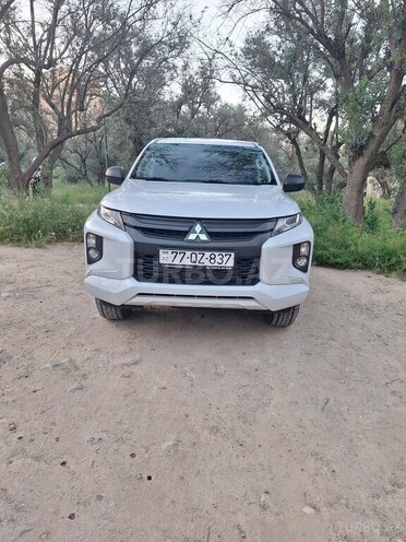 Mitsubishi L200 2022, 94,000 km - 2.4 l - Bakı