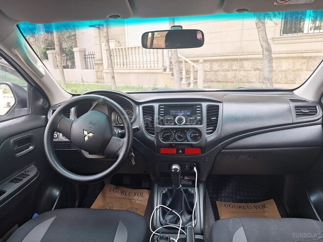 Mitsubishi L200 2022, 94,000 km - 2.4 l - Bakı