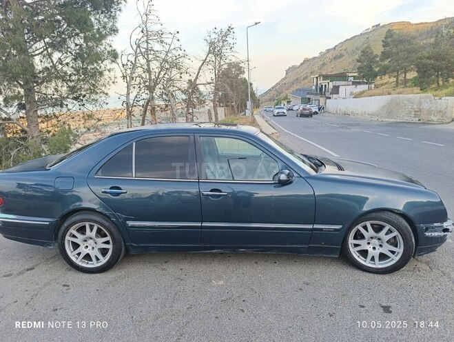 Mercedes E 270 1999, 550,000 km - 2.7 l - Bakı