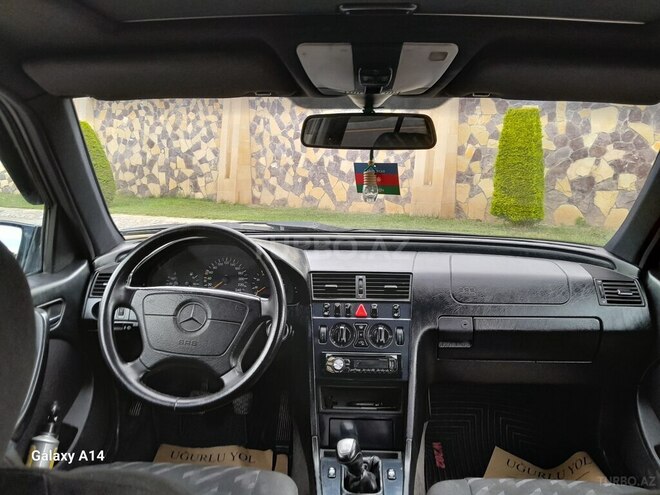 Mercedes C 180 1998, 454,320 km - 1.8 l - Tovuz