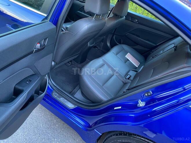 Hyundai Elantra 2019, 70,000 km - 1.6 l - Bakı