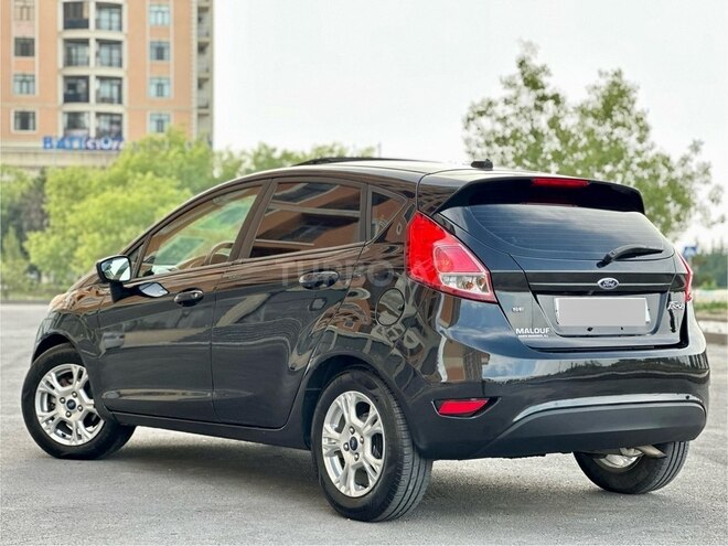 Ford Fiesta 2013, 158,940 km - 1.6 l - Sumqayıt