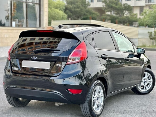 Ford Fiesta 2013, 158,940 km - 1.6 l - Sumqayıt