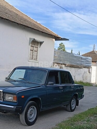 LADA (VAZ) 2107 2002, 22,000 km - 1.6 l - Ucar