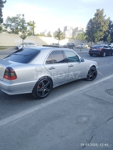 Mercedes C 230 1999, 290,000 km - 2.3 l - Bakı