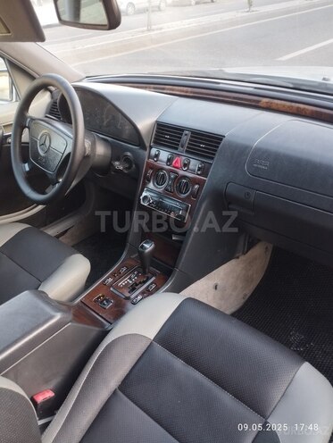 Mercedes C 230 1999, 290,000 km - 2.3 l - Bakı