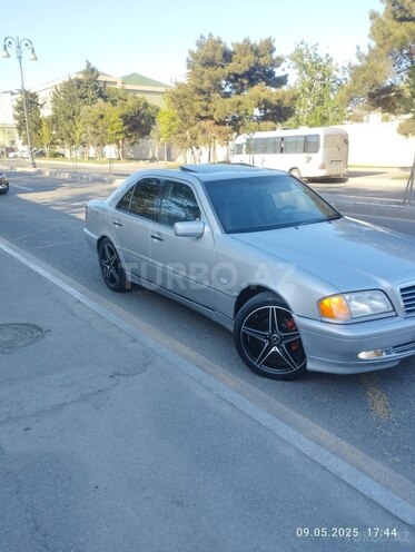 Mercedes C 230 1999, 290,000 km - 2.3 l - Bakı