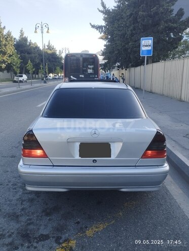 Mercedes C 230 1999, 290,000 km - 2.3 l - Bakı
