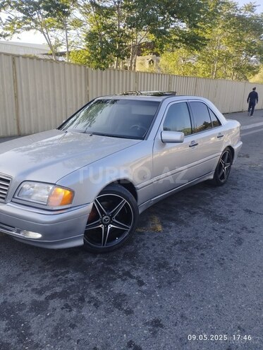 Mercedes C 230 1999, 290,000 km - 2.3 l - Bakı