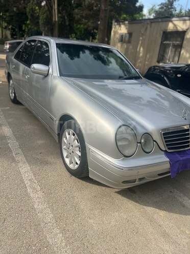 Mercedes E 240 1999, 278,675 km - 2.4 l - Bakı