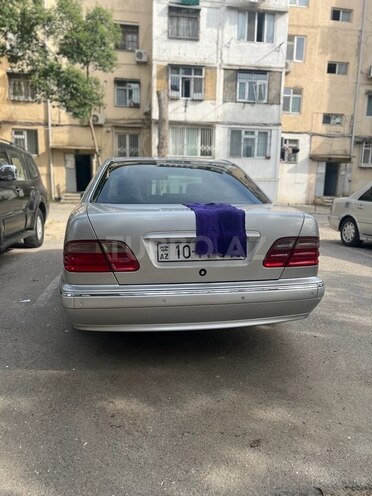 Mercedes E 240 1999, 278,675 km - 2.4 l - Bakı
