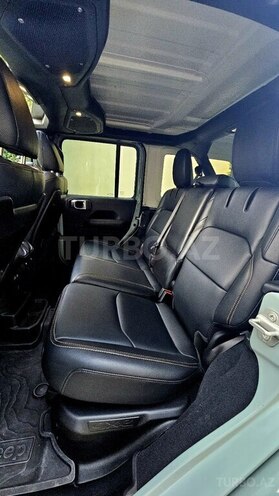 Jeep Wrangler-6