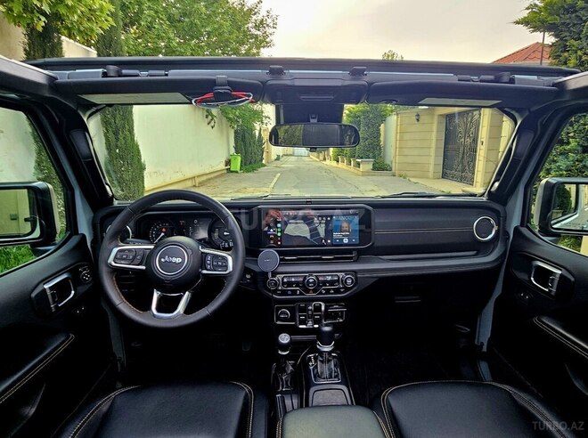 Jeep Wrangler-7