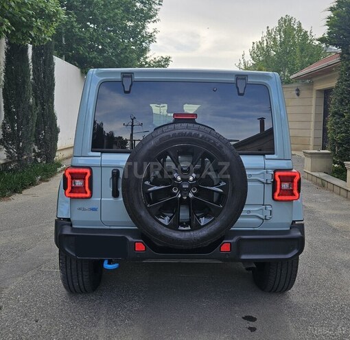 Jeep Wrangler-10