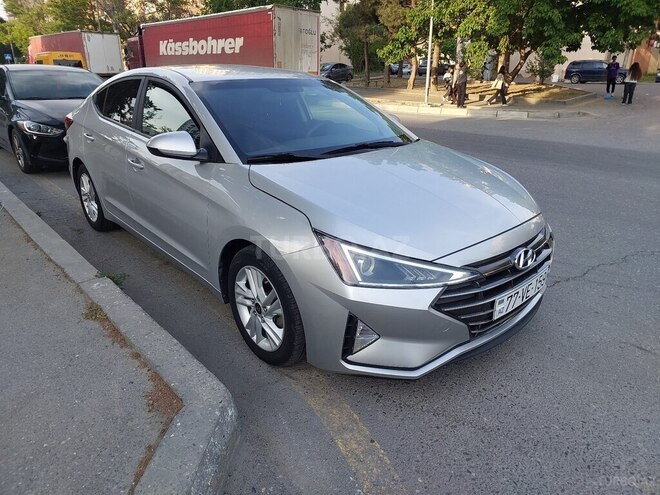 Hyundai Elantra 2019, 135,000 km - 2.0 l - Bakı