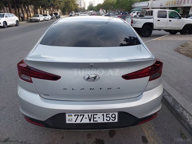 Hyundai Elantra 2019, 135,000 km - 2.0 l - Bakı