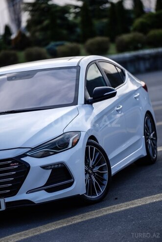 Hyundai Elantra 2018, 106,217 km - 1.6 l - Şəki